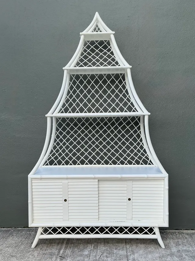Vintage White Rattan Pagoda Etagere — additional photo 4