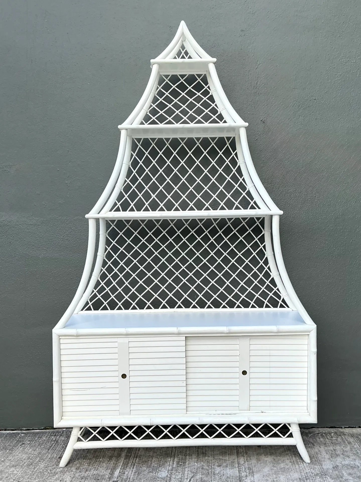 Vintage White Rattan Pagoda Etagere — additional photo 2