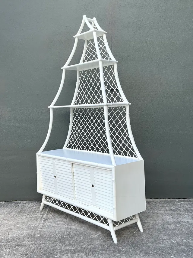 Vintage White Rattan Pagoda Etagere — additional photo 3