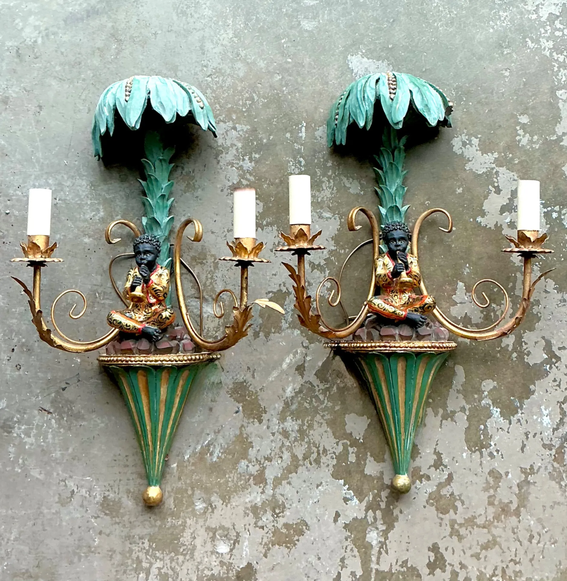 Vintage Regency Blackamoor Tole Sconces - A Pair — additional photo 3