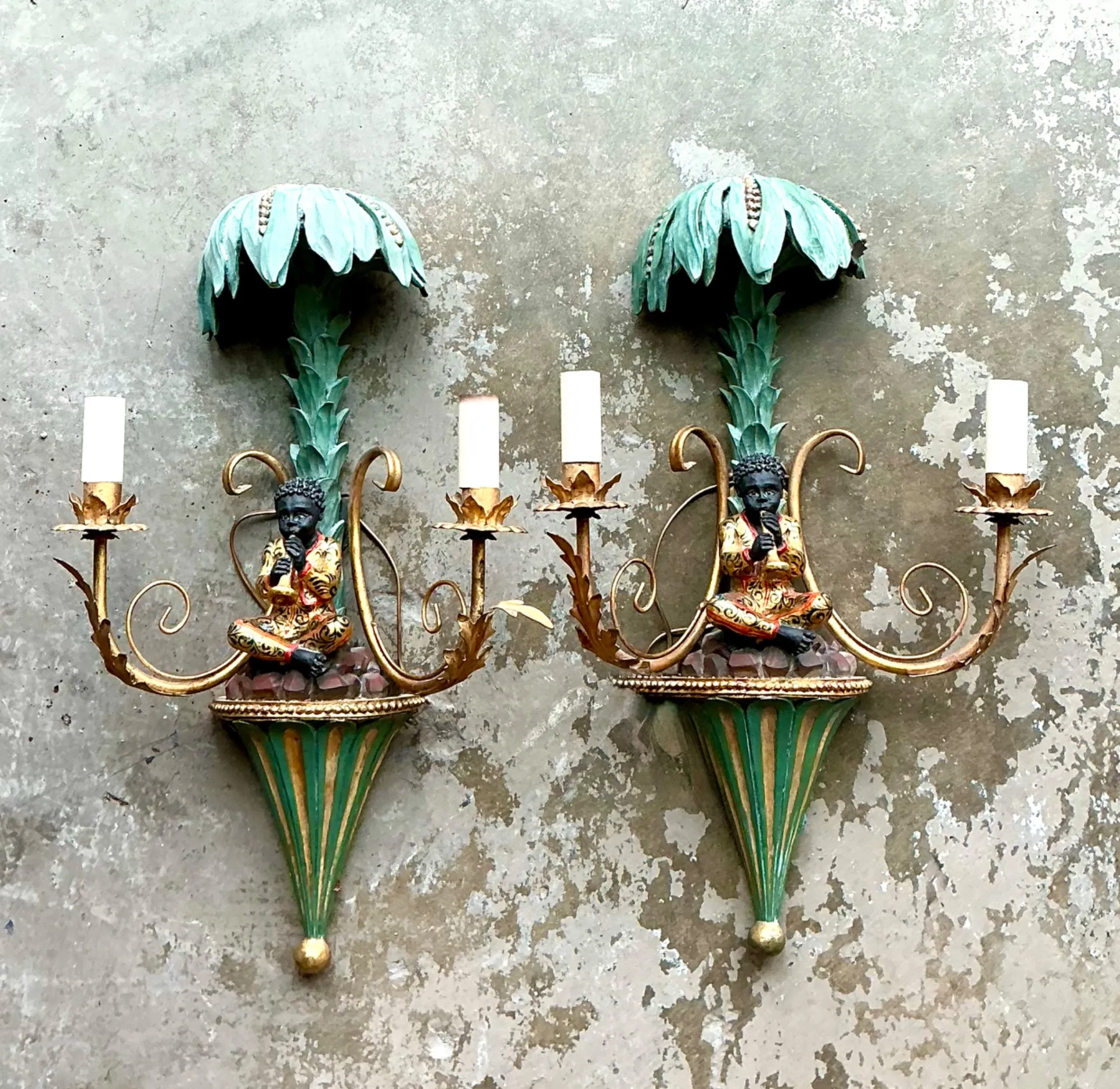 Vintage Regency Blackamoor Tole Sconces - A Pair — additional photo 6
