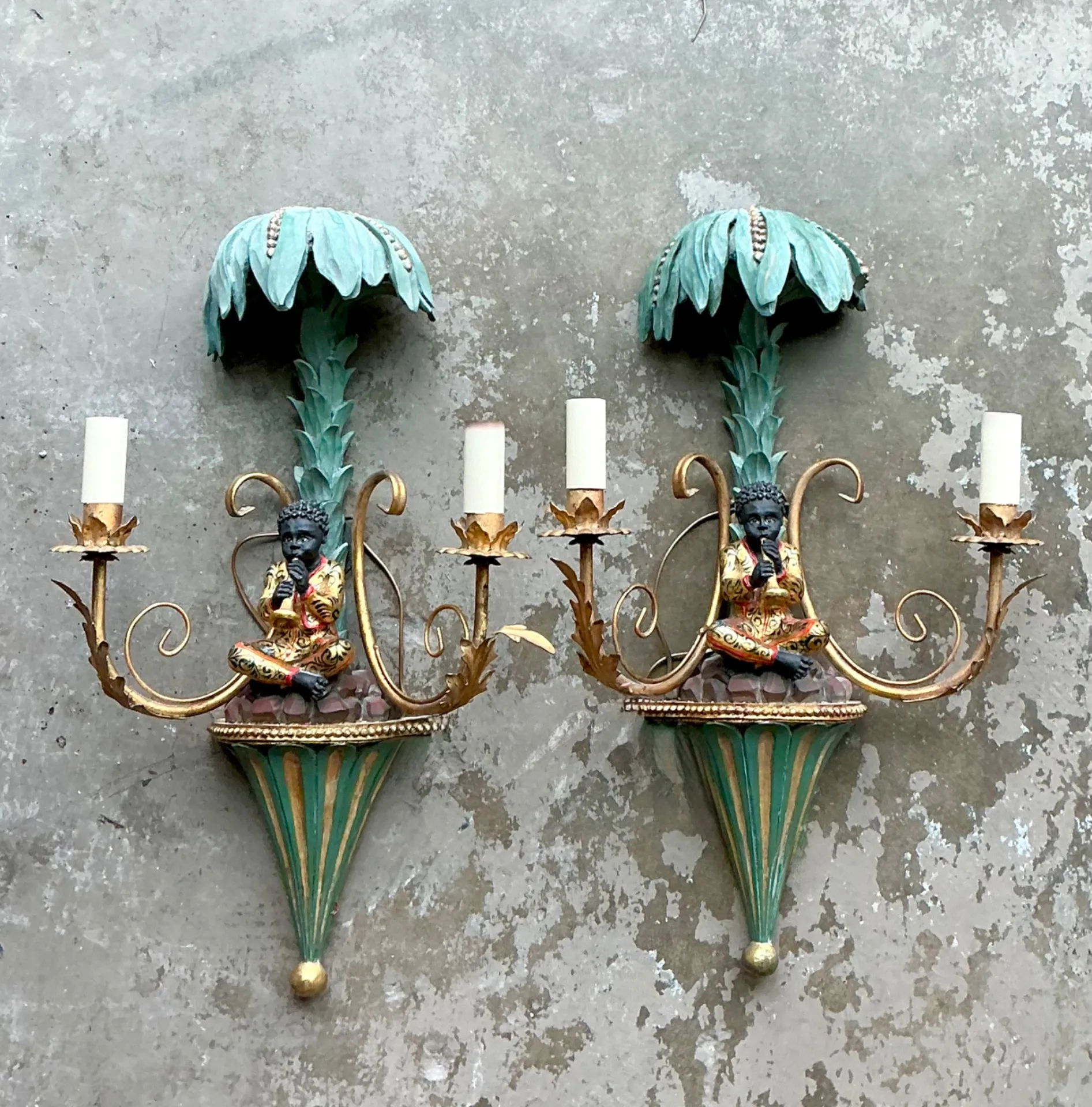 Vintage Regency Blackamoor Tole Sconces - A Pair — additional photo 5