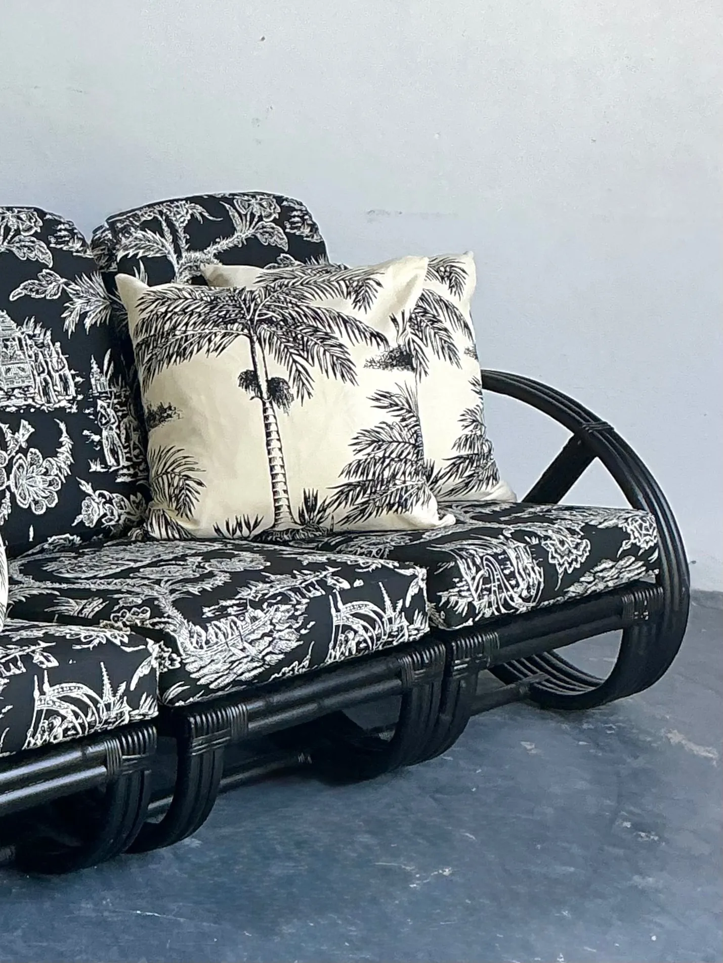 Vintage Black Rattan Sofa In Quadrille “Royal Journey” — additional photo 6