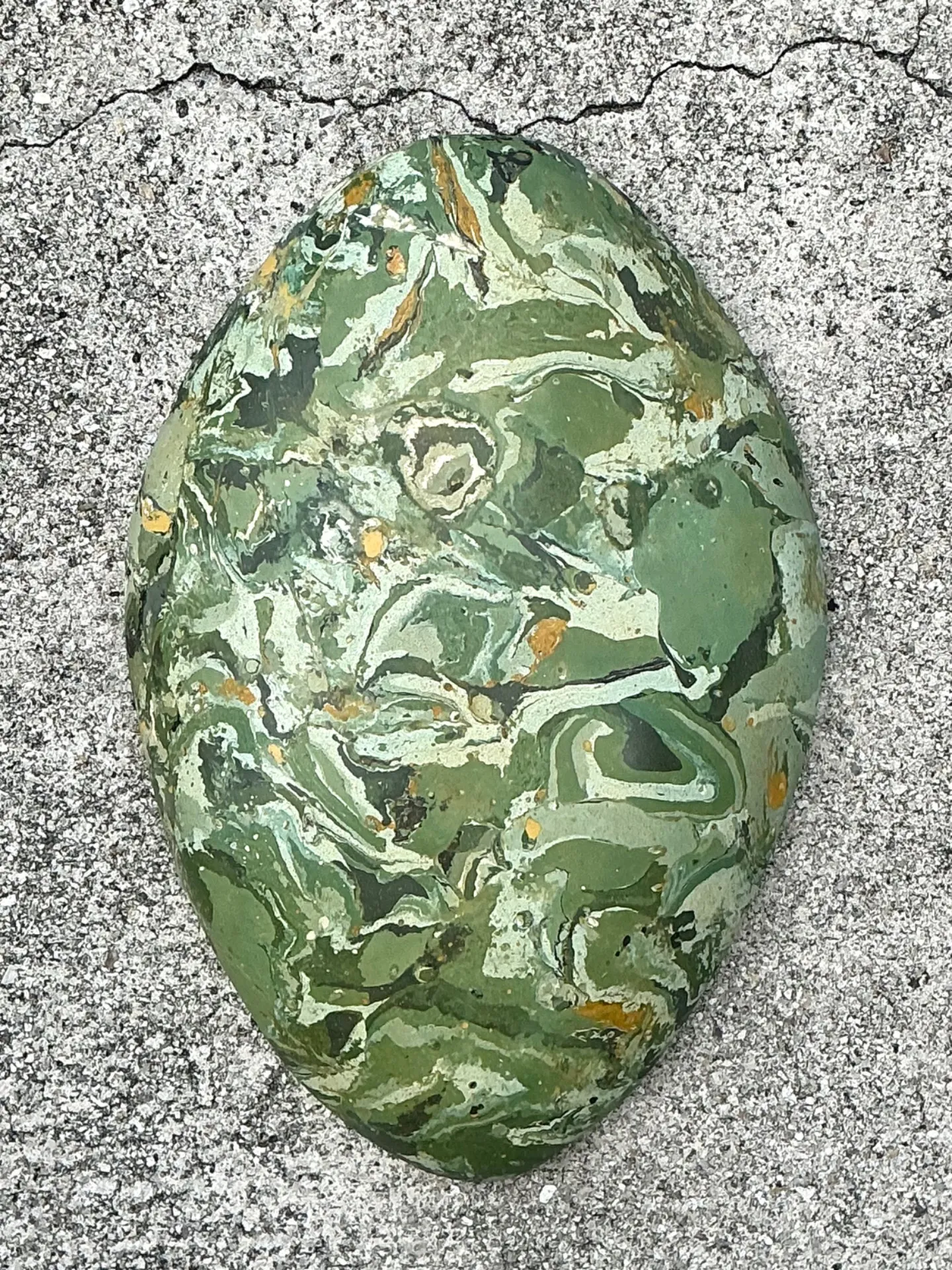 Vintage Italian Scagliola Pigmented Plaster Turtle Shell - 12.5W x 18.25H — additional photo 4