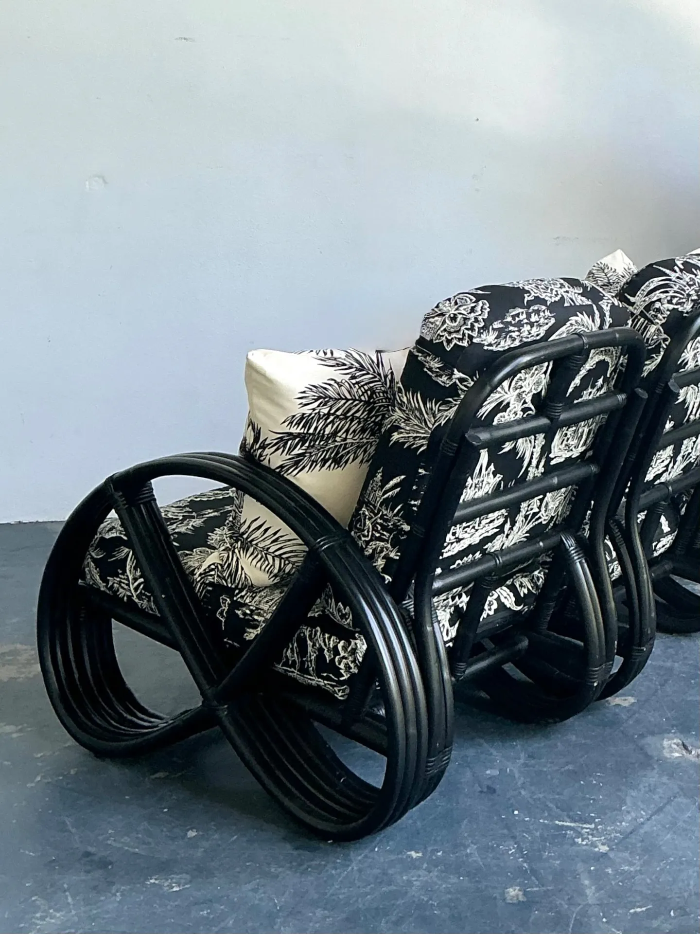 Vintage Black Rattan Sofa In Quadrille “Royal Journey” — additional photo 8