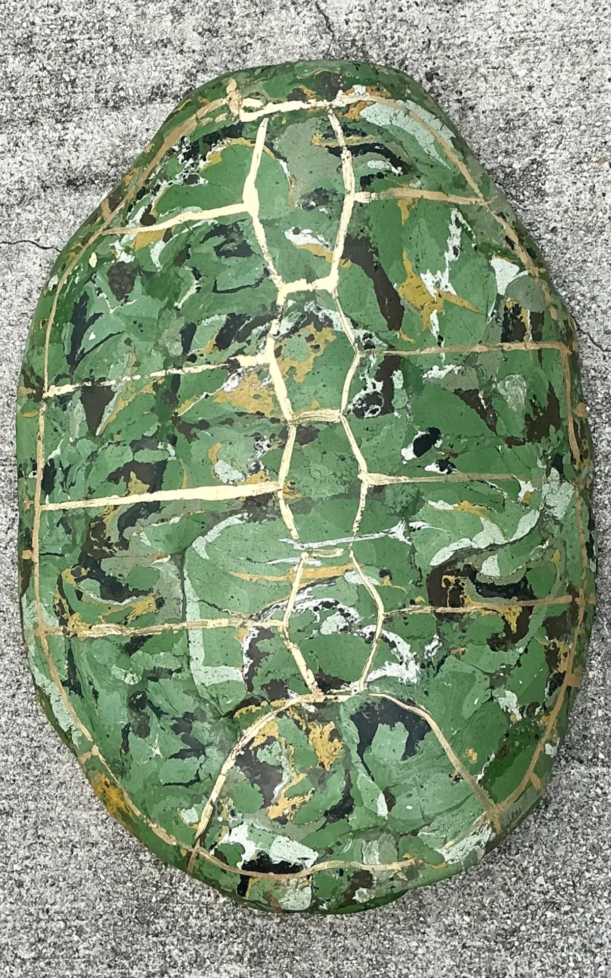 Vintage Italian Scagliola Pigmented Plaster Turtle Shell - 18W x 24.25H - Bottom view