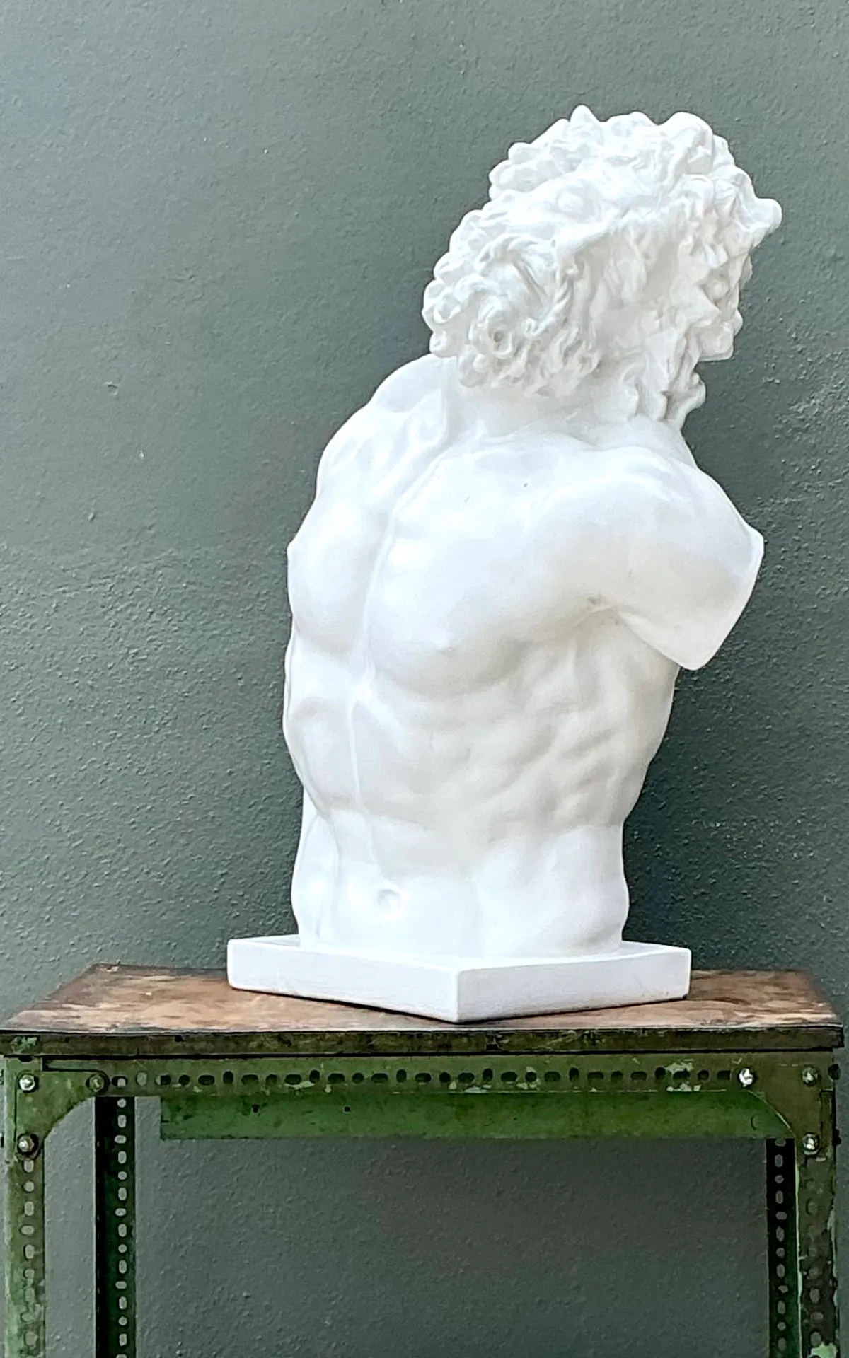 Vintage Classical Ceramic Bust Sculpture Of Laocoön - Angle view