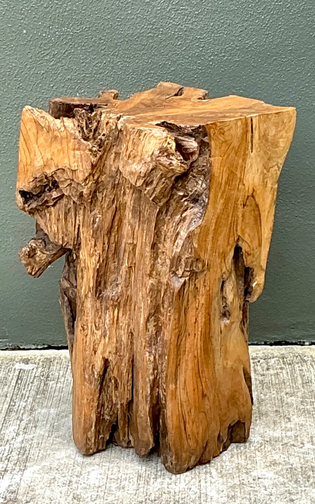 Vintage Natural Wood Stump Table — additional photo 5