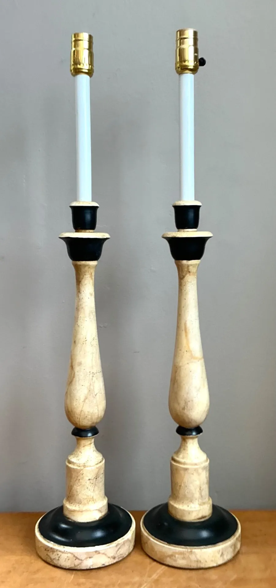 Vintage Sarreid Candlestick Lamps - A Pair — additional photo 2