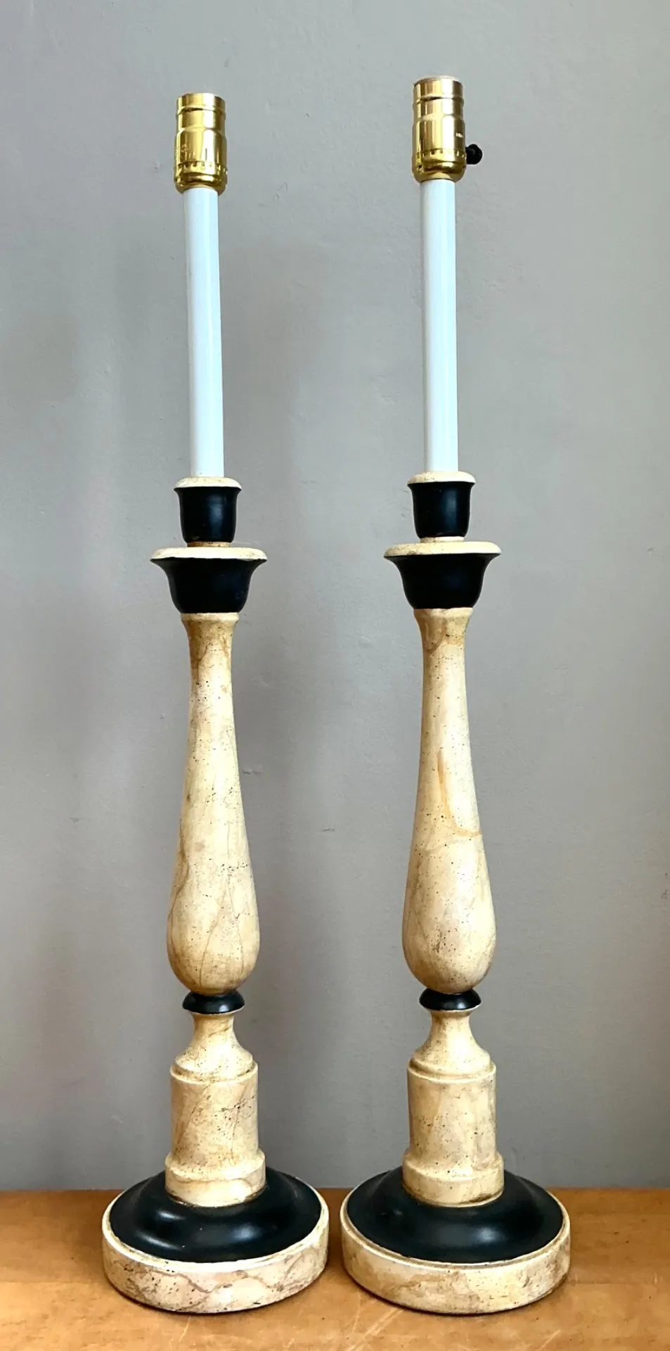 Vintage Sarreid Candlestick Lamps - A Pair — additional photo 4