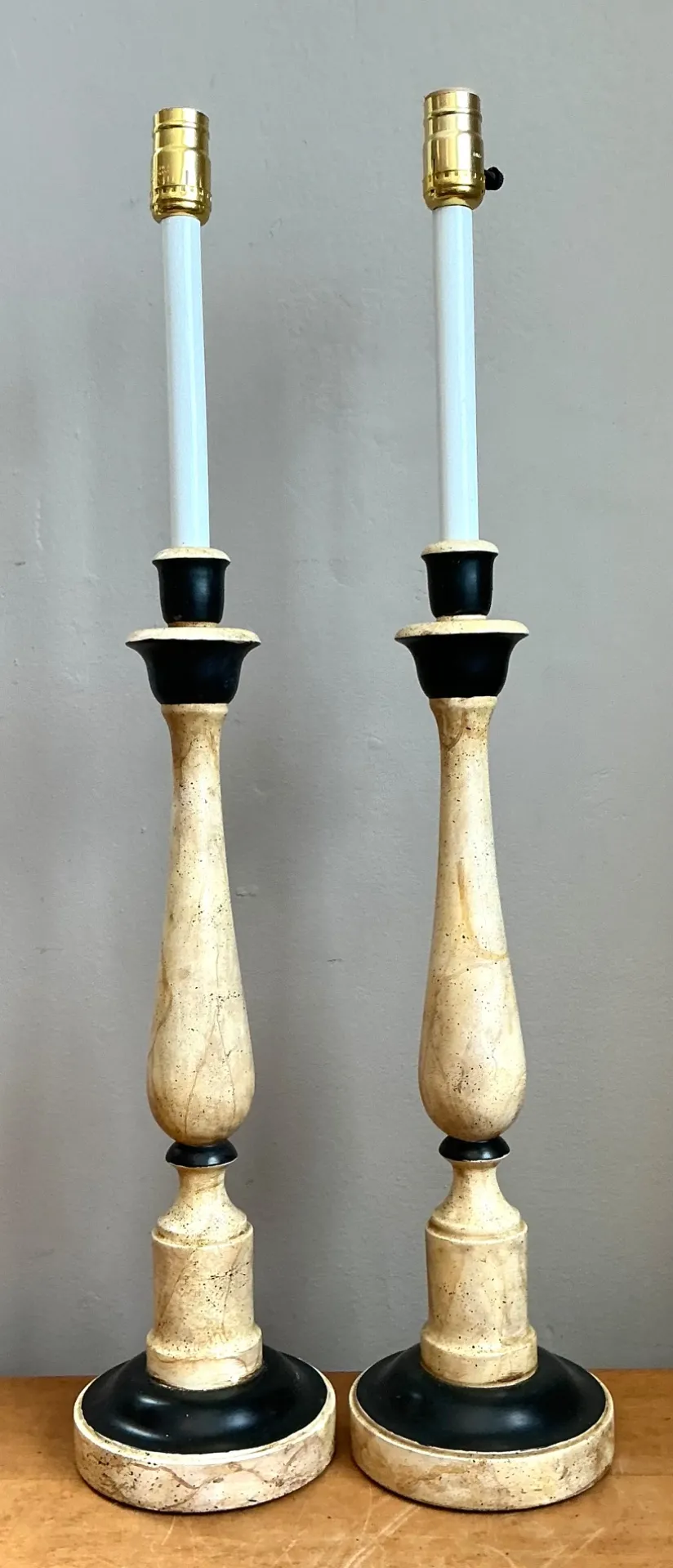 Vintage Sarreid Candlestick Lamps - A Pair — additional photo 5