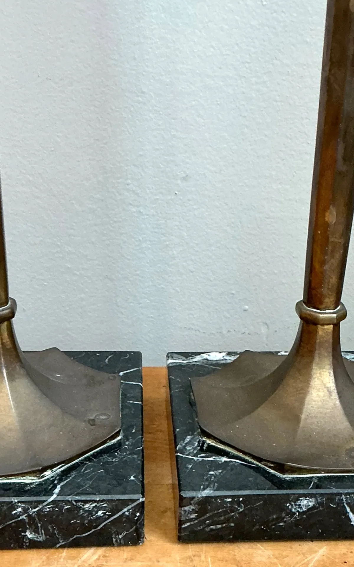Vintage Chapman Brass and Marble Candlestick Lamps - A Pair — additional photo 4