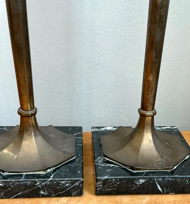 Vintage Chapman Brass and Marble Candlestick Lamps - A Pair — additional photo 4