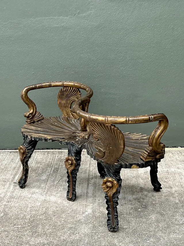 Vintage Gilt Carved Grotto Tete-A-Tete — additional photo 2