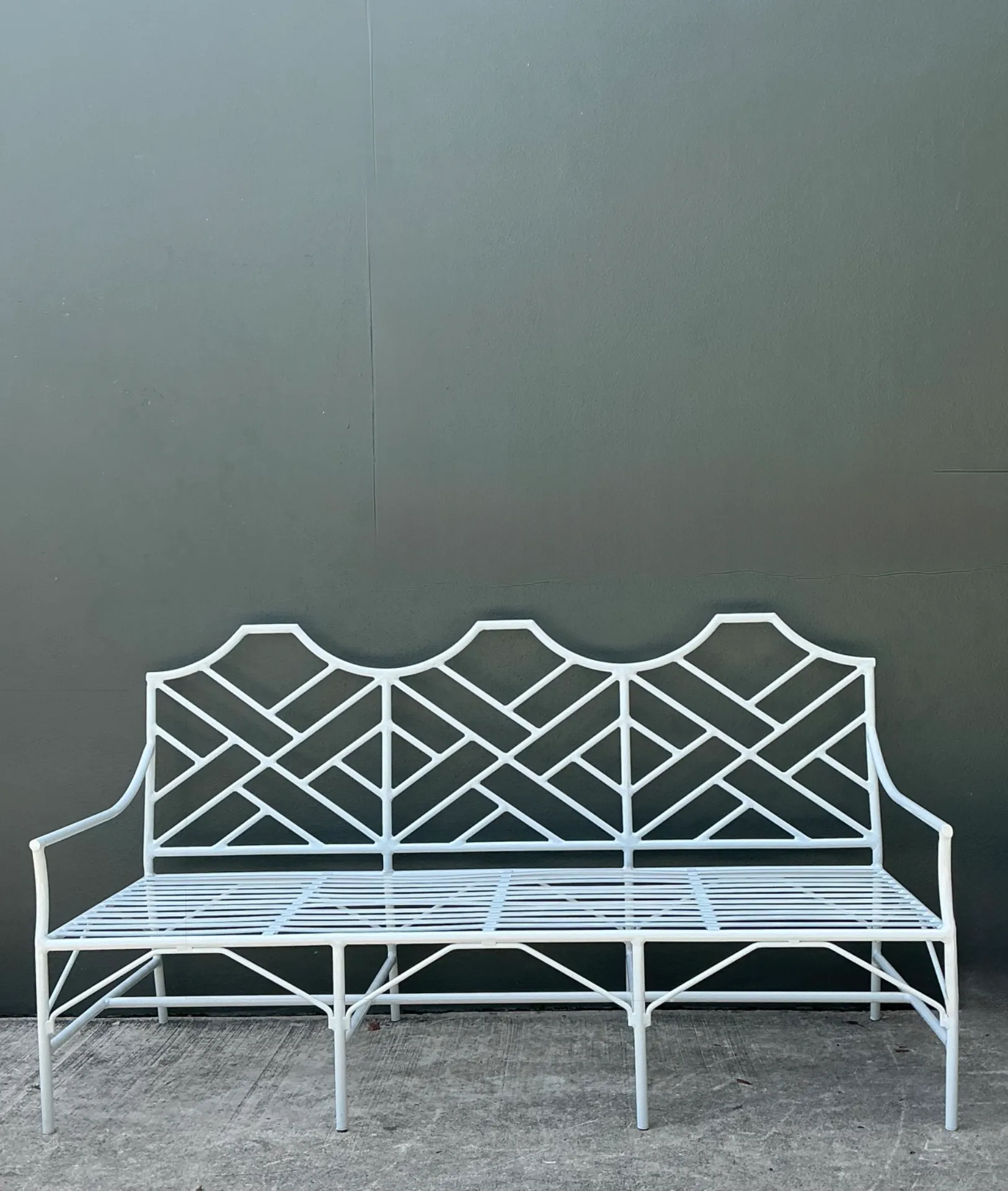 Vintage Outdoor Chinese Chippendale Cast Aluminum Sofa — additional photo 8