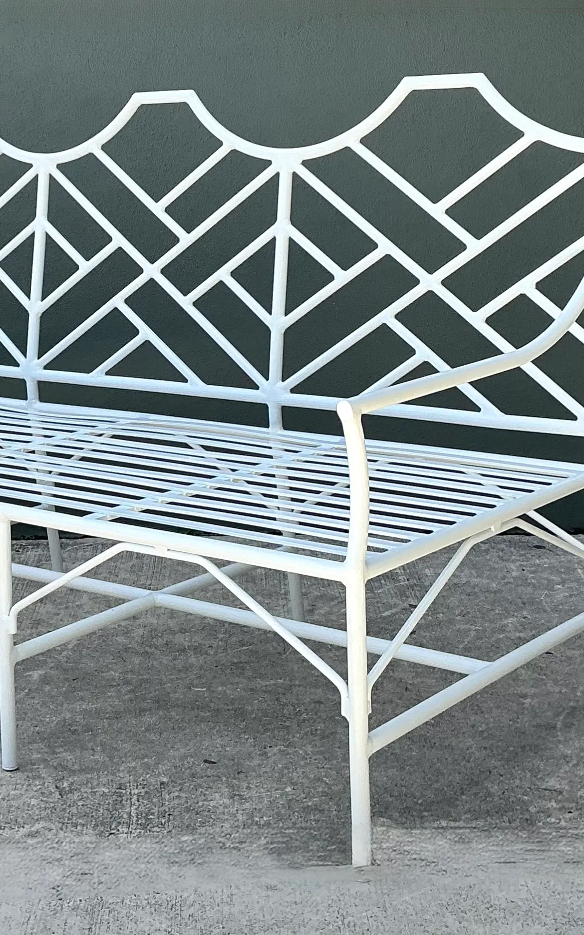 Vintage Outdoor Chinese Chippendale Cast Aluminum Sofa — additional photo 5