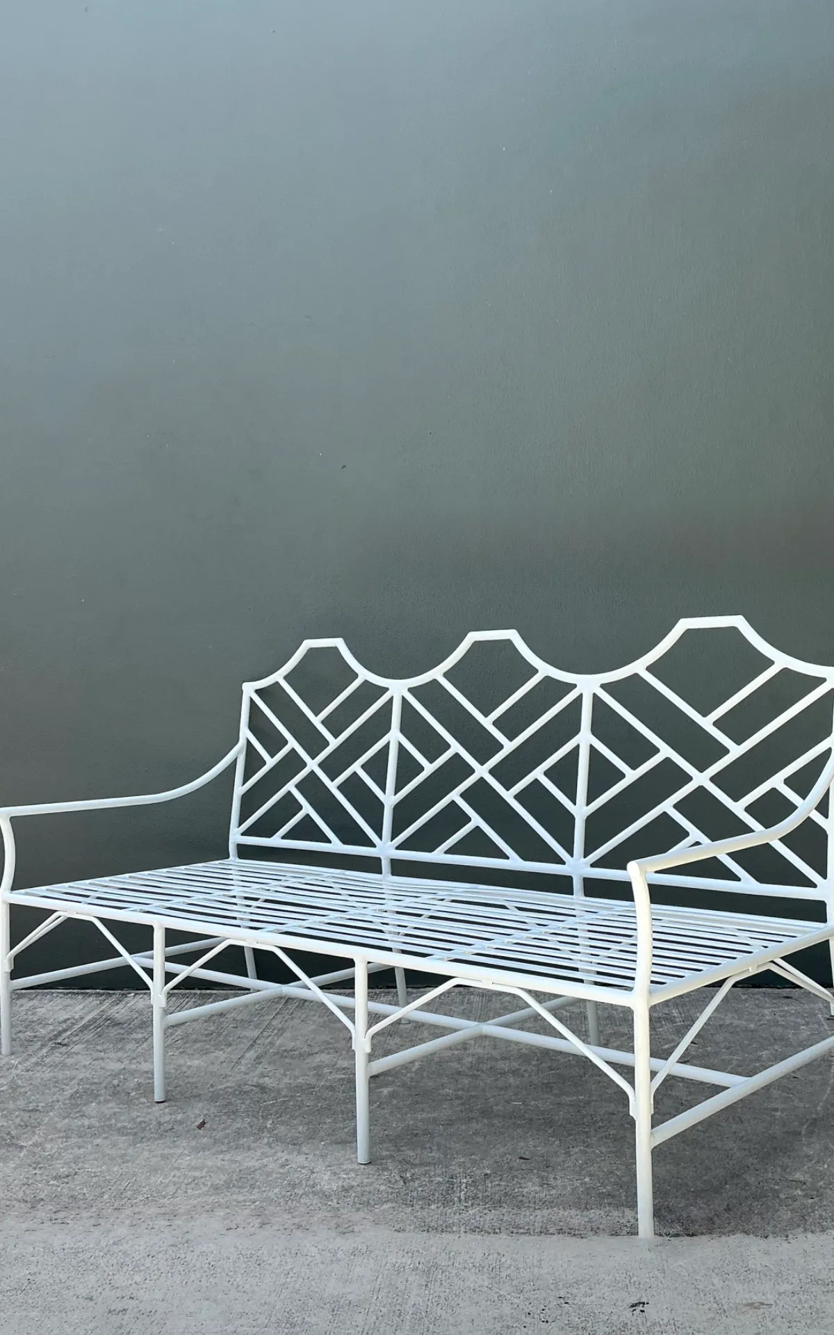 Vintage Outdoor Chinese Chippendale Cast Aluminum Sofa — additional photo 2