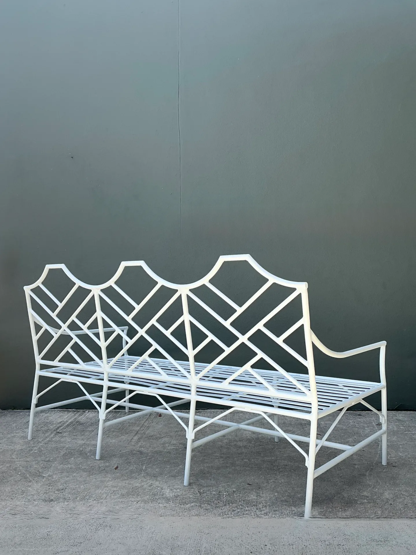 Vintage Outdoor Chinese Chippendale Cast Aluminum Sofa — additional photo 6