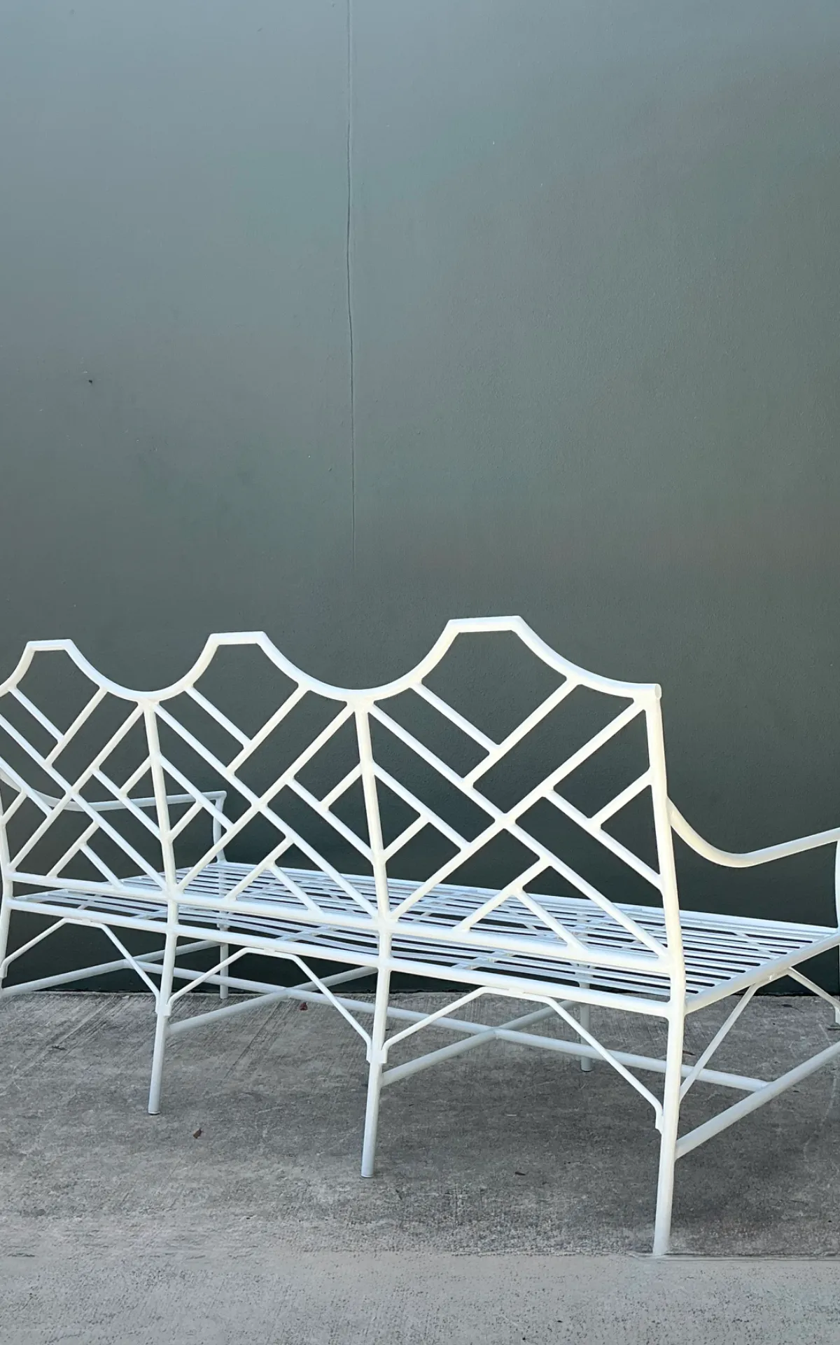 Vintage Outdoor Chinese Chippendale Cast Aluminum Sofa — additional photo 6