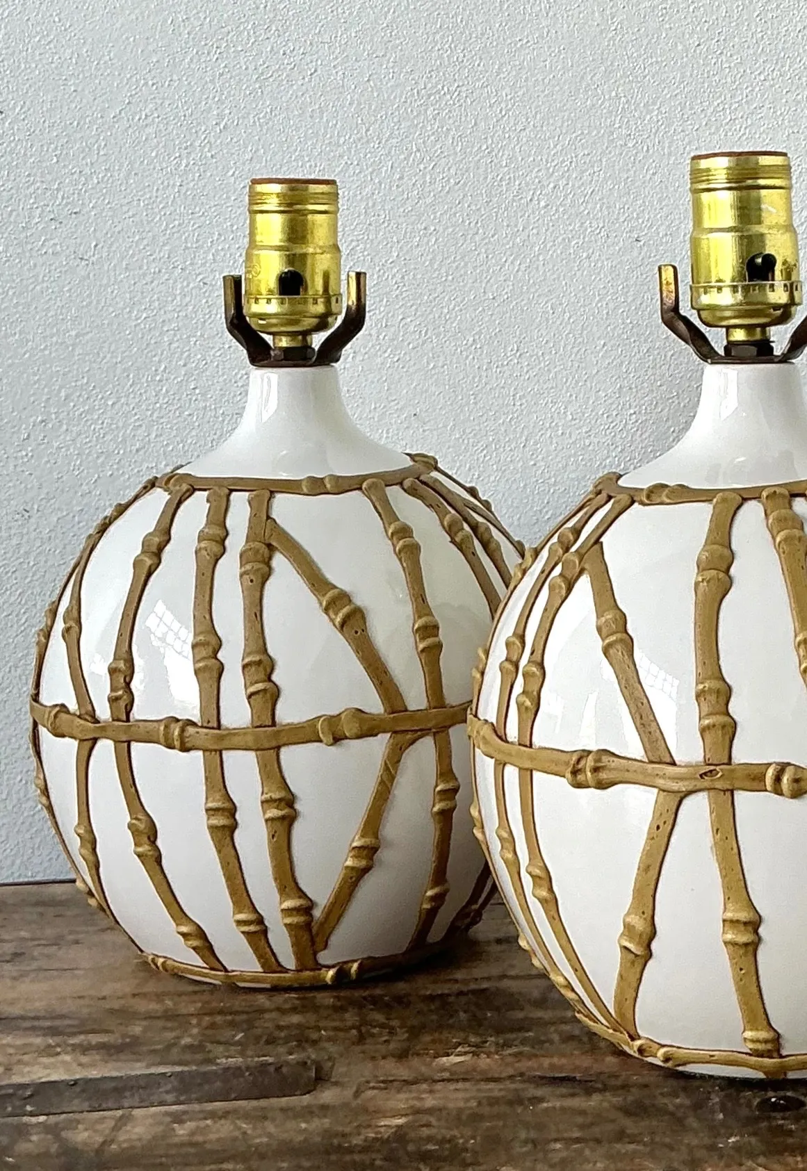 Vintage Glazed Ceramic Icing Lamps - A Pair — additional photo 8