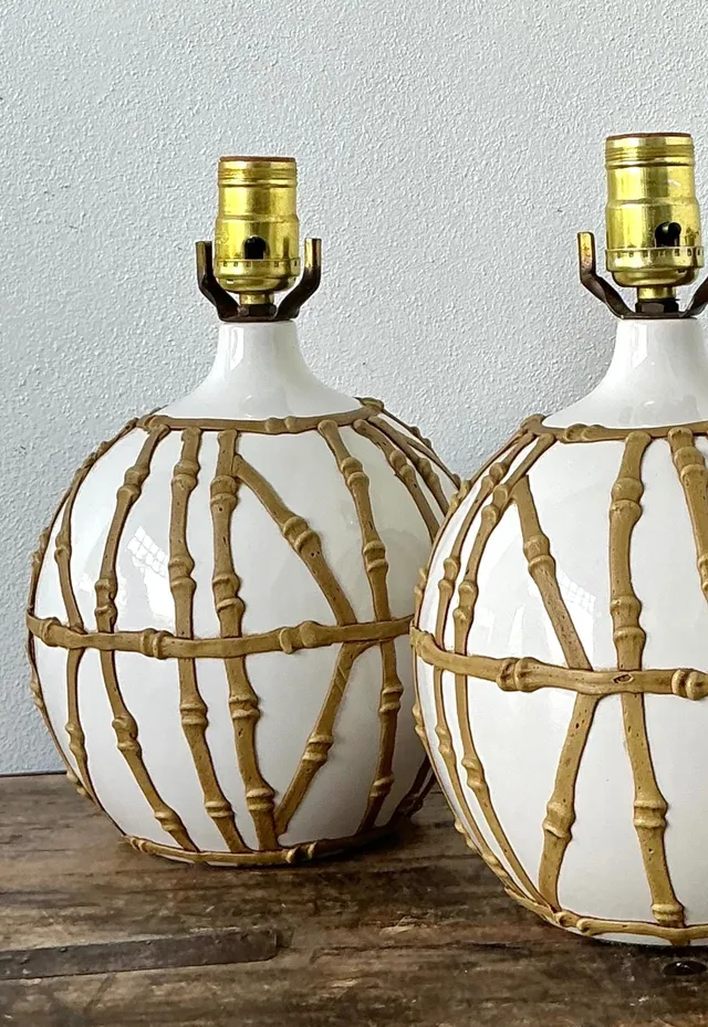 Vintage Glazed Ceramic Icing Lamps - A Pair — additional photo 8