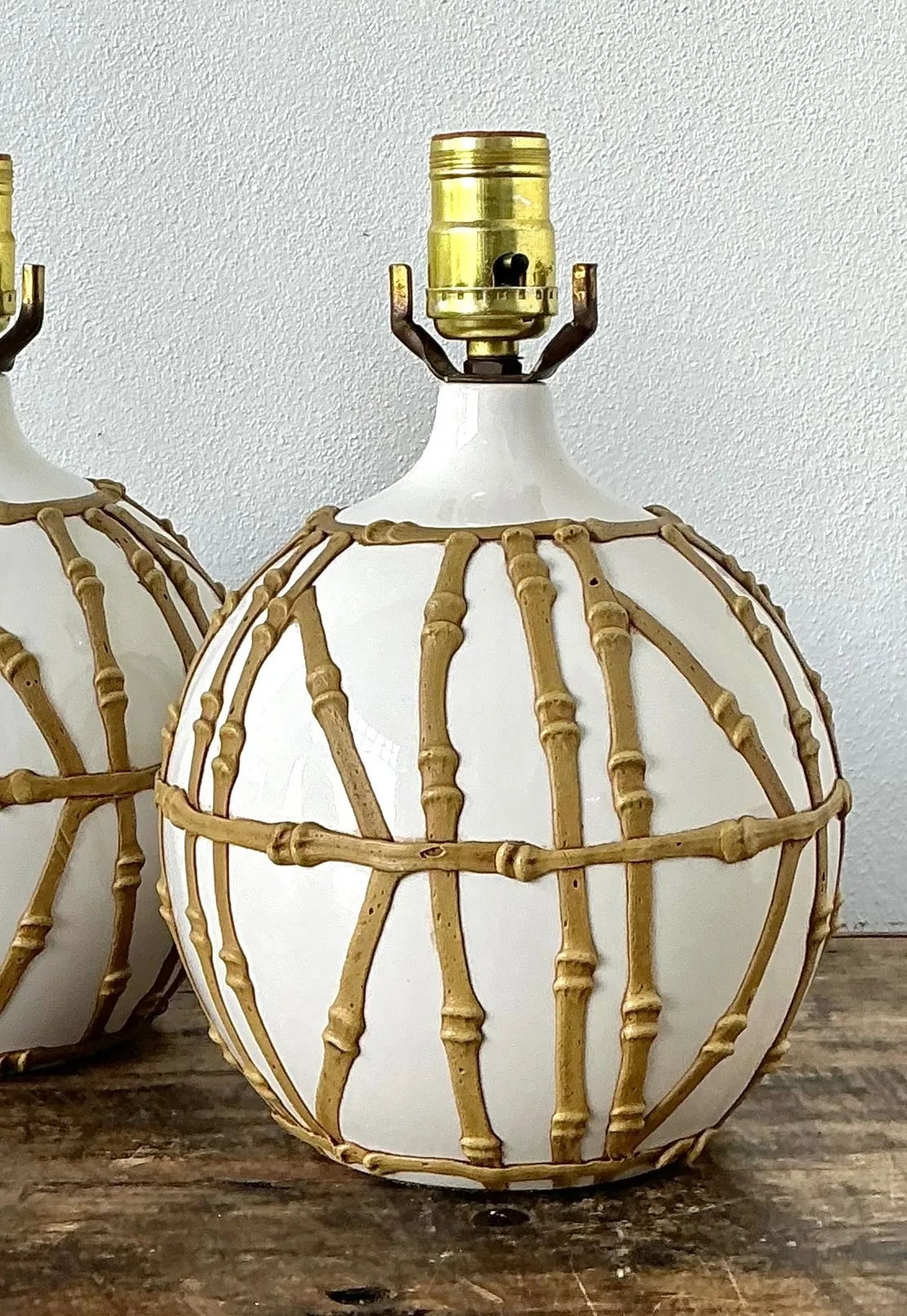 Vintage Glazed Ceramic Icing Lamps - A Pair — additional photo 7