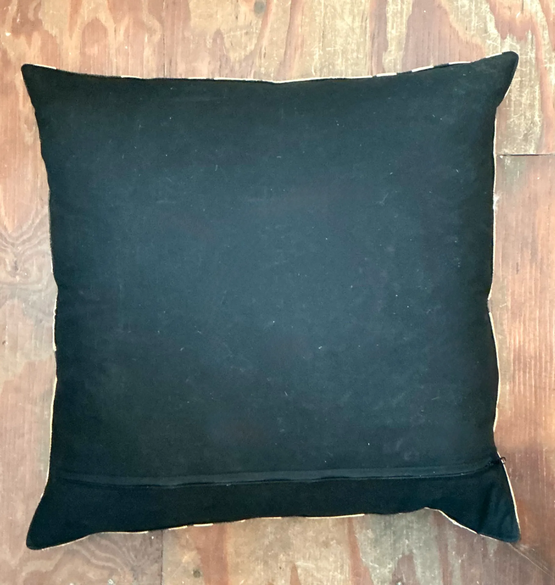 Vintage Kuba Cloth Pattern Pillow — additional photo 5