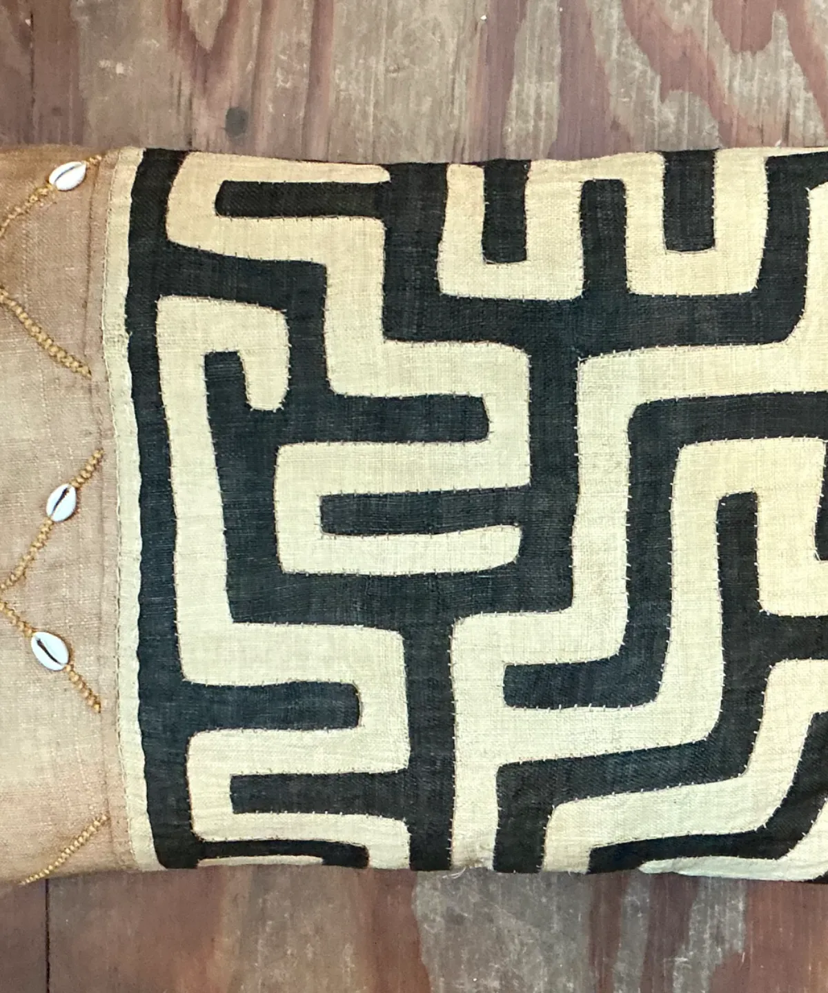 Vintage Mudcloth Pattern Pillow - Interior view