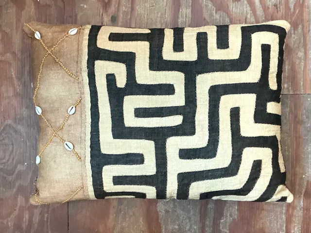 Vintage Mudcloth Pattern Pillow — additional photo 5