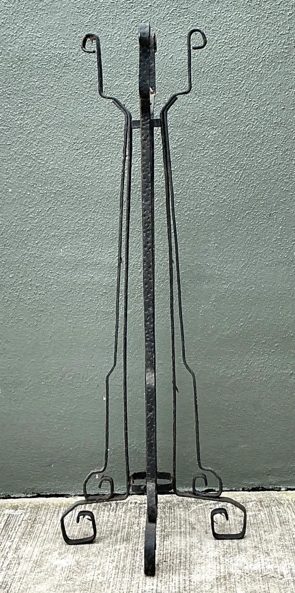 Vintage Hammered Iron and Wells Cement Planter Stand — additional photo 8