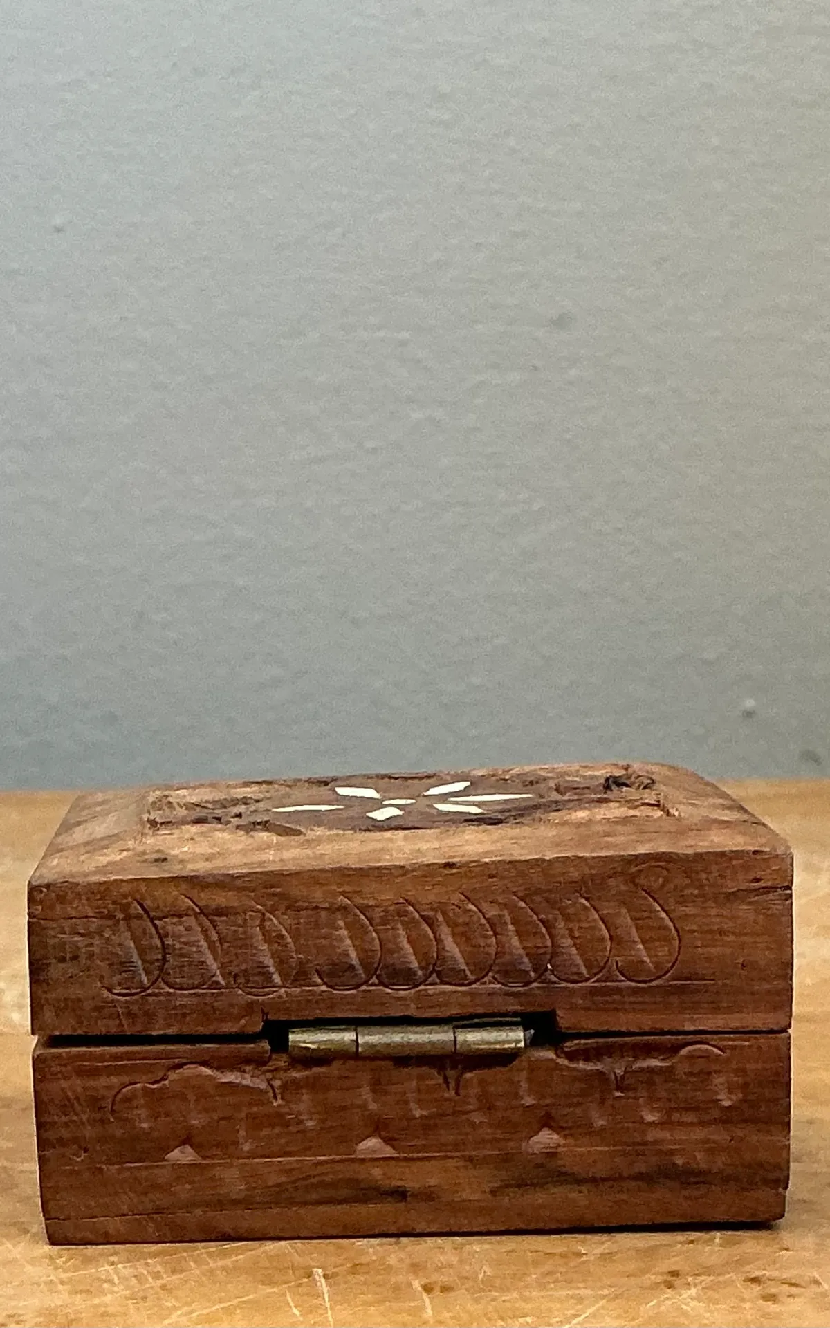 Vintage Carved Wood Trinket Box — additional photo 8