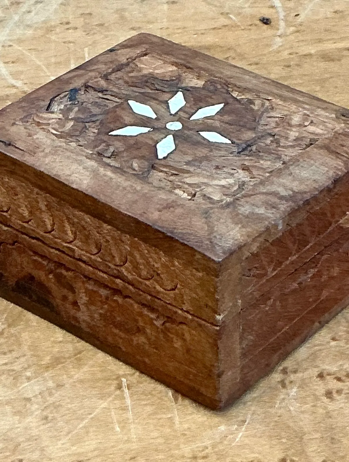 Vintage Carved Wood Trinket Box — additional photo 5