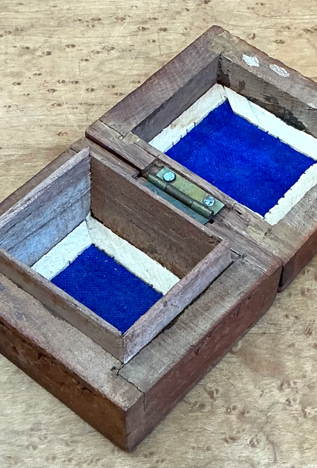Vintage Carved Wood Trinket Box — additional photo 7