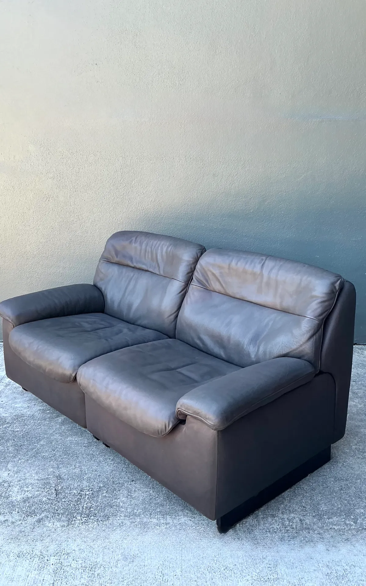 Vintage De Sede Leather Two-Seater Sofa — additional photo 2