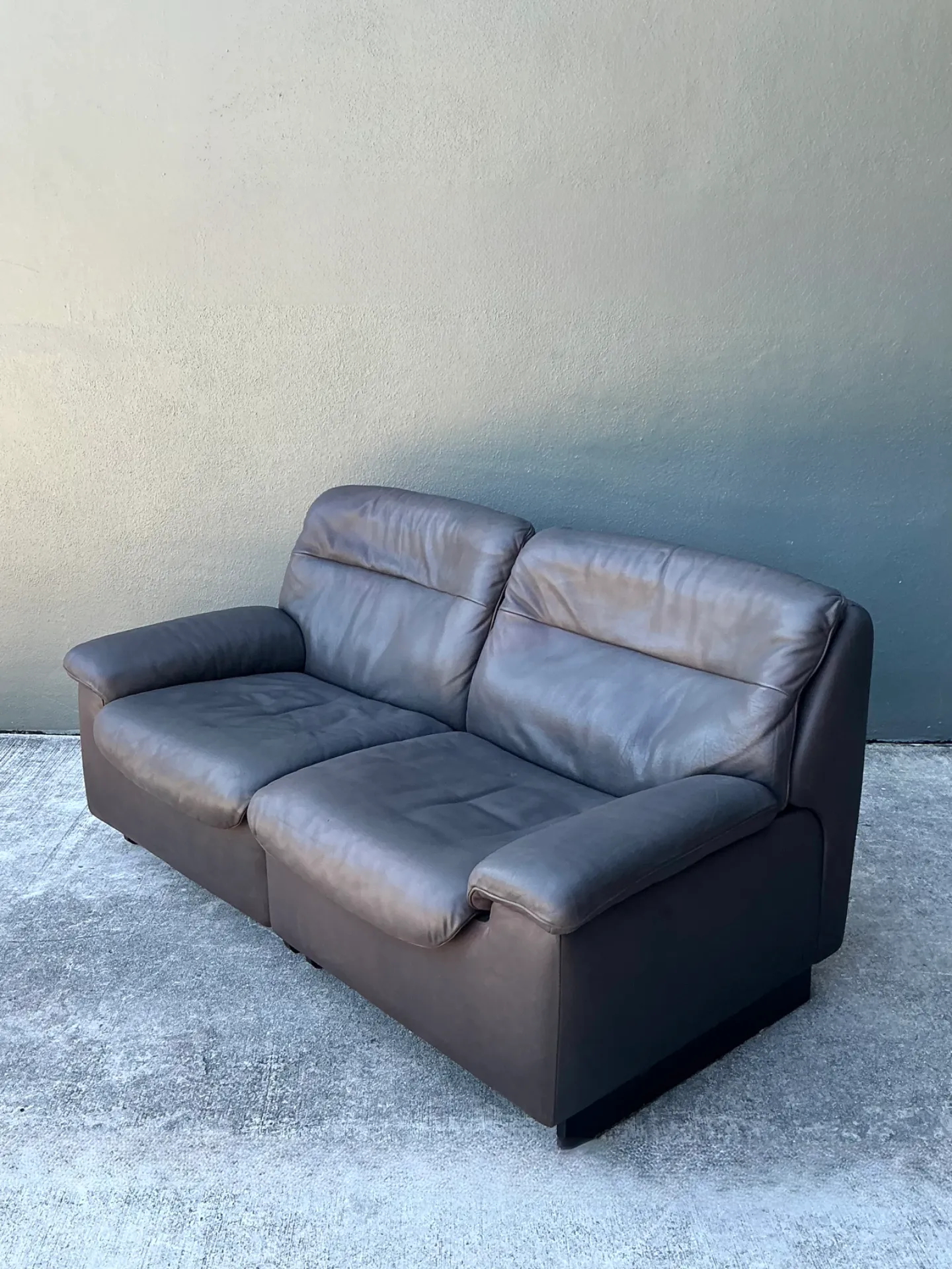 Vintage De Sede Leather Two-Seater Sofa — additional photo 7
