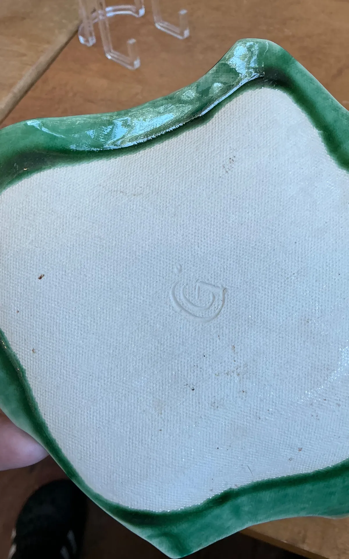Vintage Glazed Ceramic Leaf Plates - Set of 2 — additional photo 1