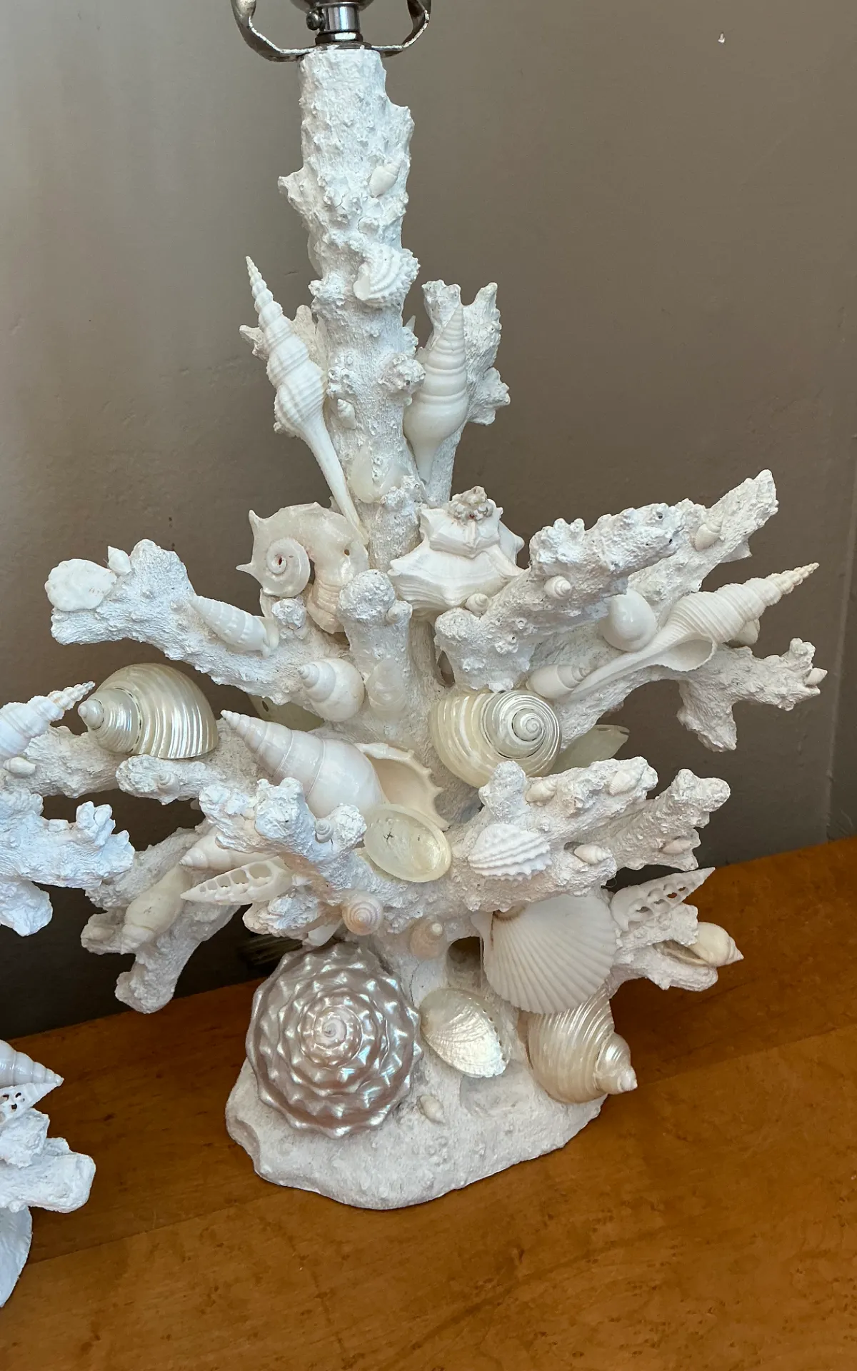 Vintage Shell Encrusted Faux Coral Table Lamps - Pair — additional photo 6