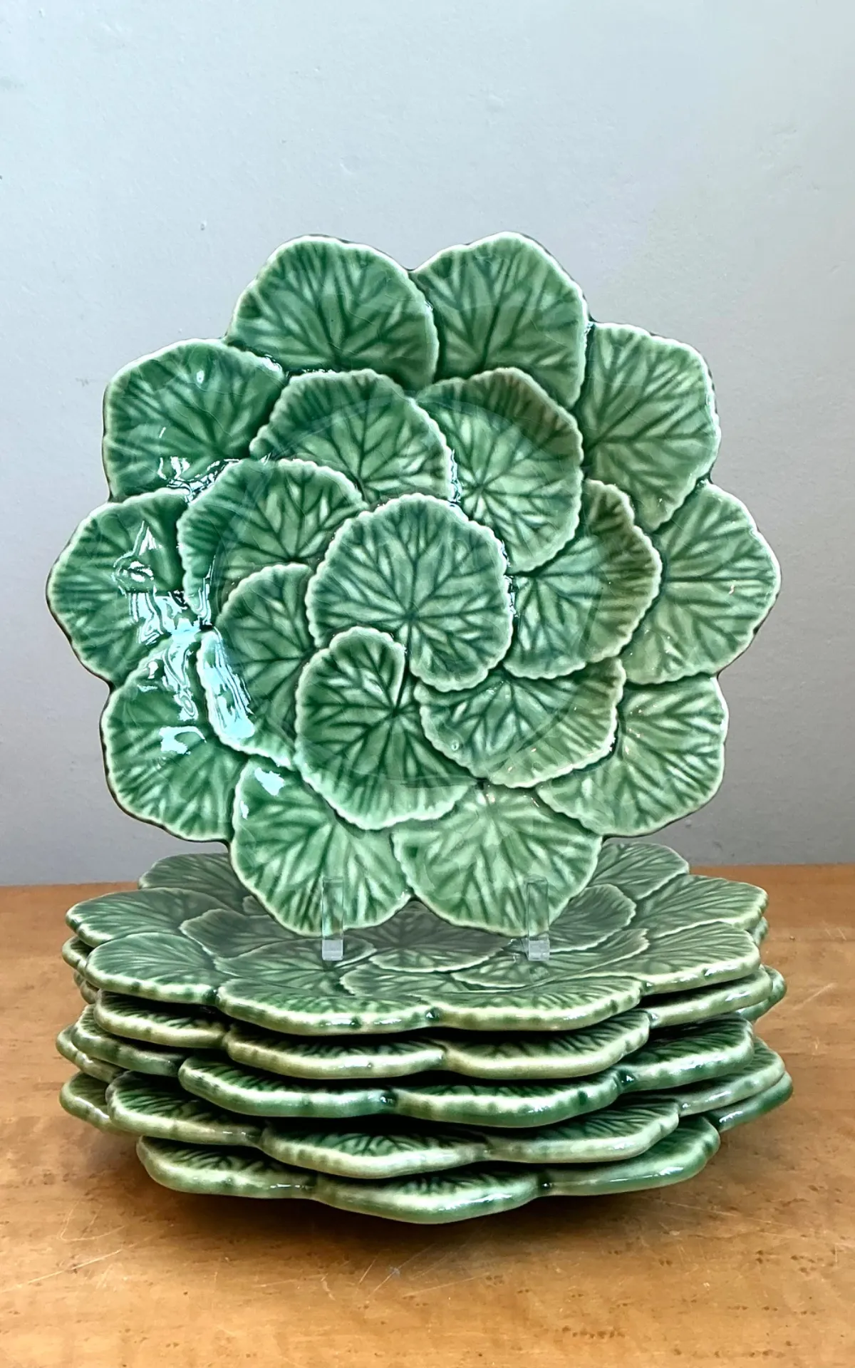 Vintage Bordallo Pinheiro Green Cabbage Leaf Plates - Set of 6 — additional photo 2