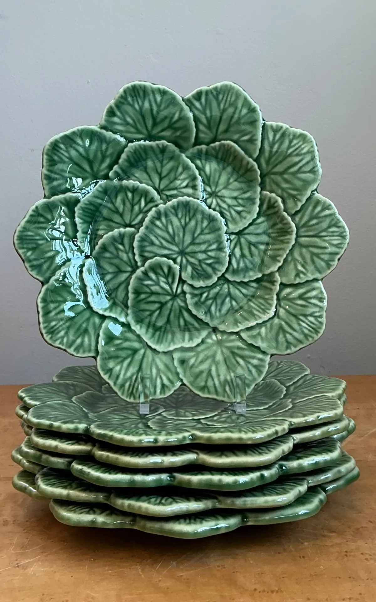 Vintage Bordallo Pinheiro Green Cabbage Leaf Plates - Set of 6 — additional photo 4