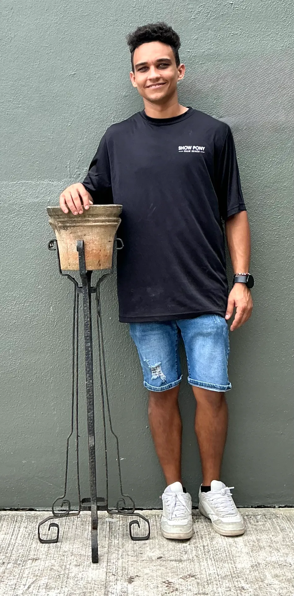 Vintage Hammered Iron and Wells Cement Planter Stand — additional photo 3