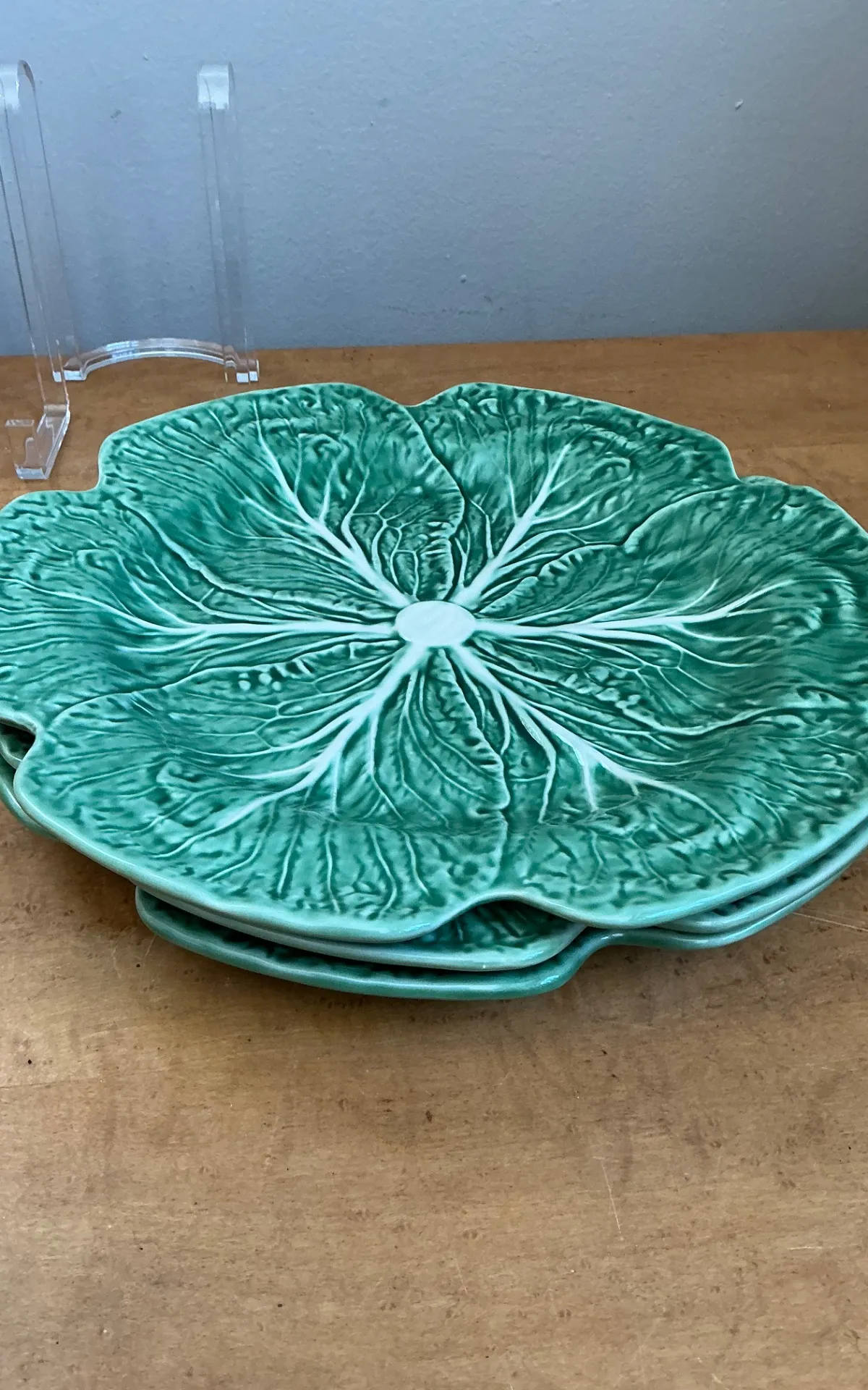 Vintage Bordallo Pinheiro Green Cabbage Leaf Dinner Plates - Set Of Three — additional photo 2