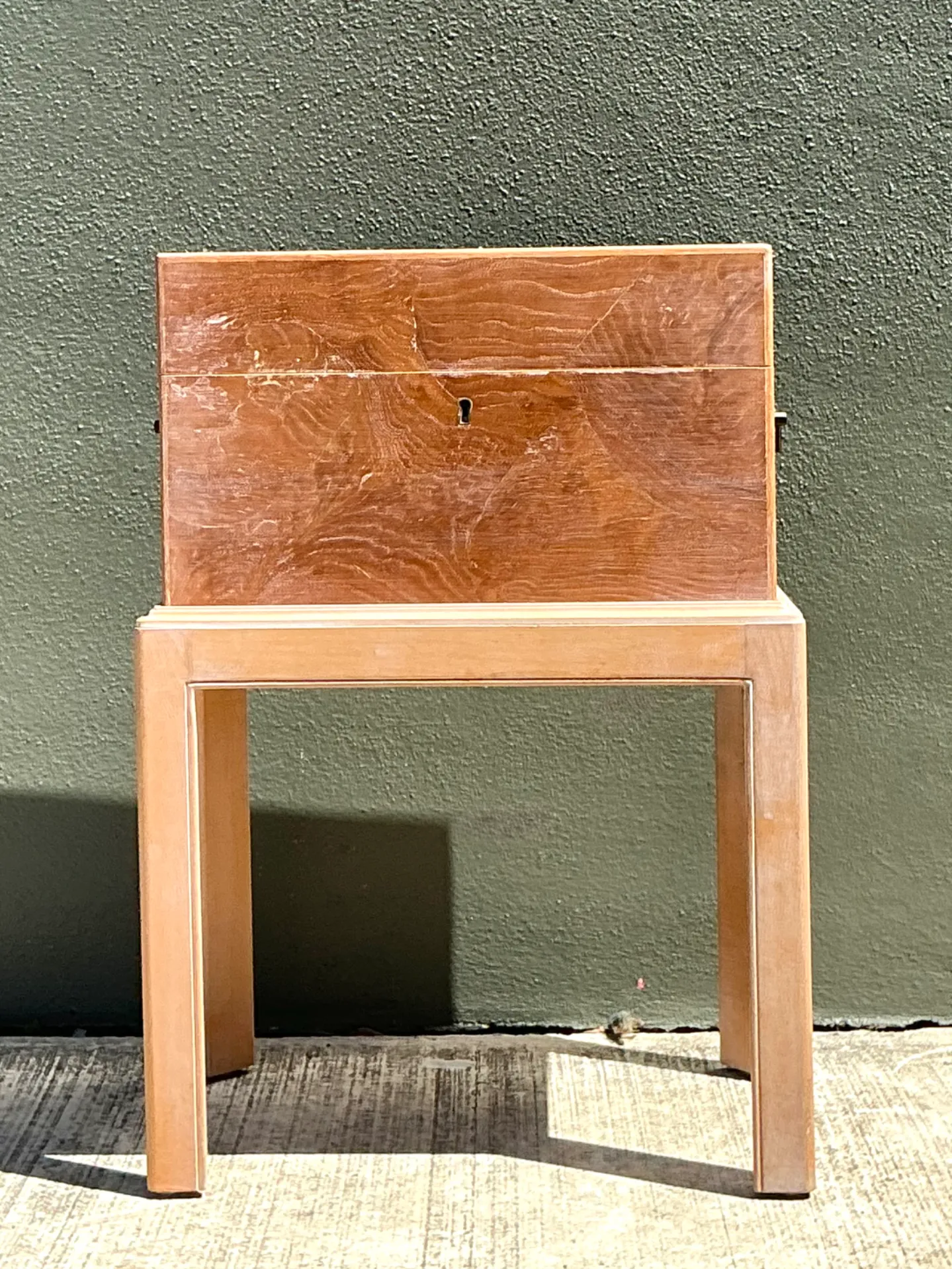 Chapman Italian Vintage Burl Trunk Drinks Table — additional photo 8