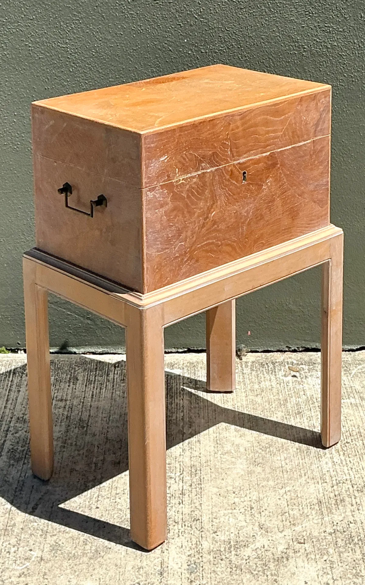 Chapman Italian Vintage Burl Trunk Drinks Table — additional photo 1