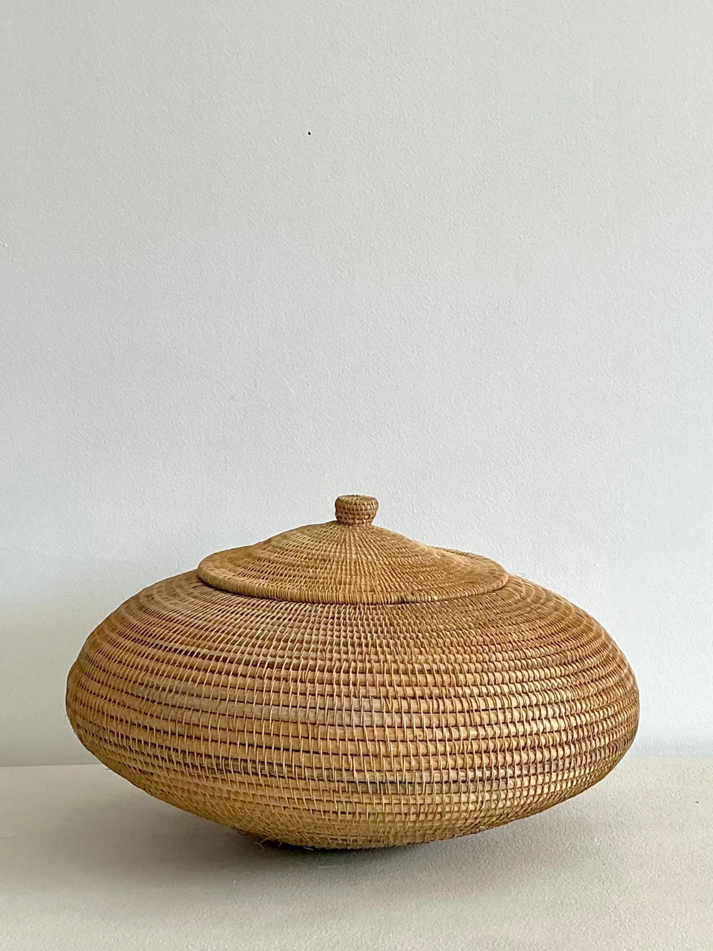 Vintage Woven Natural Fiber Lidded Basket — additional photo 8