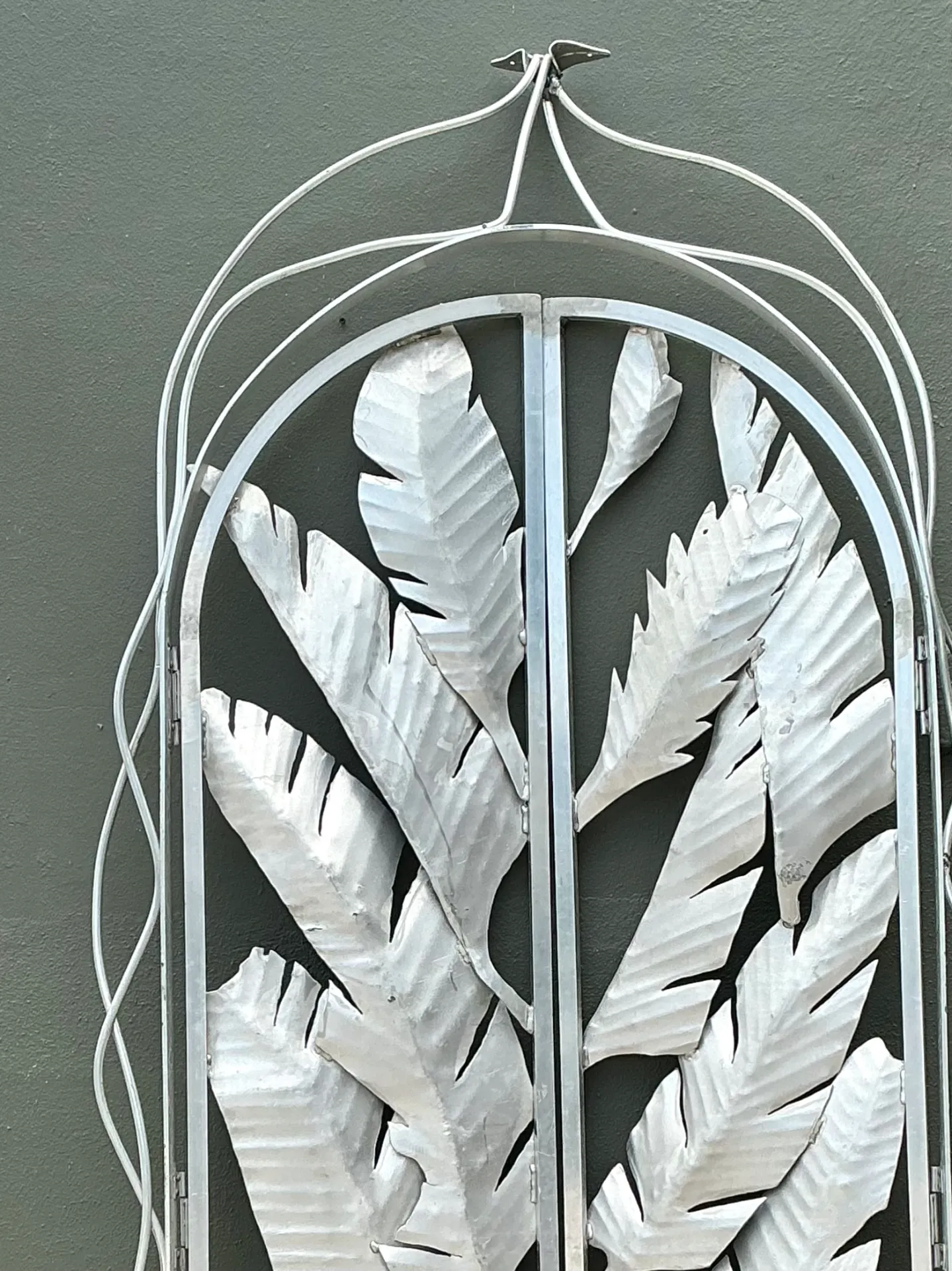 Vintage Cut Aluminum Palm Frond Gates — additional photo 4