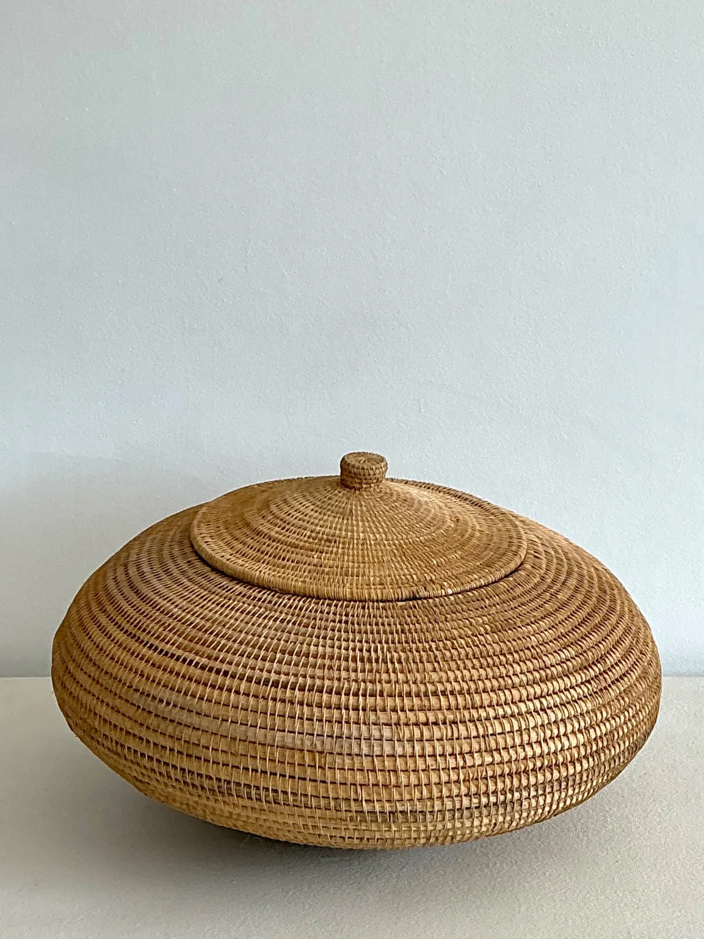 Vintage Woven Natural Fiber Lidded Basket — additional photo 5