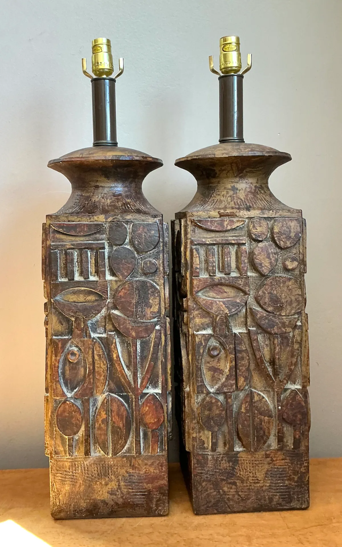 Vintage Abstract Carved Ceramic Lamps - A Pair — additional photo 8