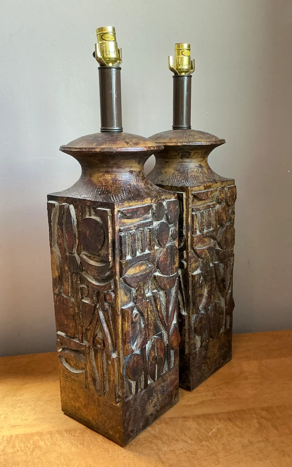 Vintage Abstract Carved Ceramic Lamps - A Pair — additional photo 1