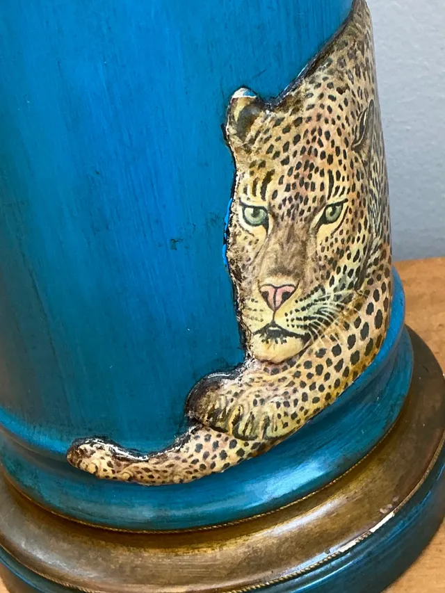 Vintage Blue and Gold Decoupage Leopard Lamp — additional photo 2