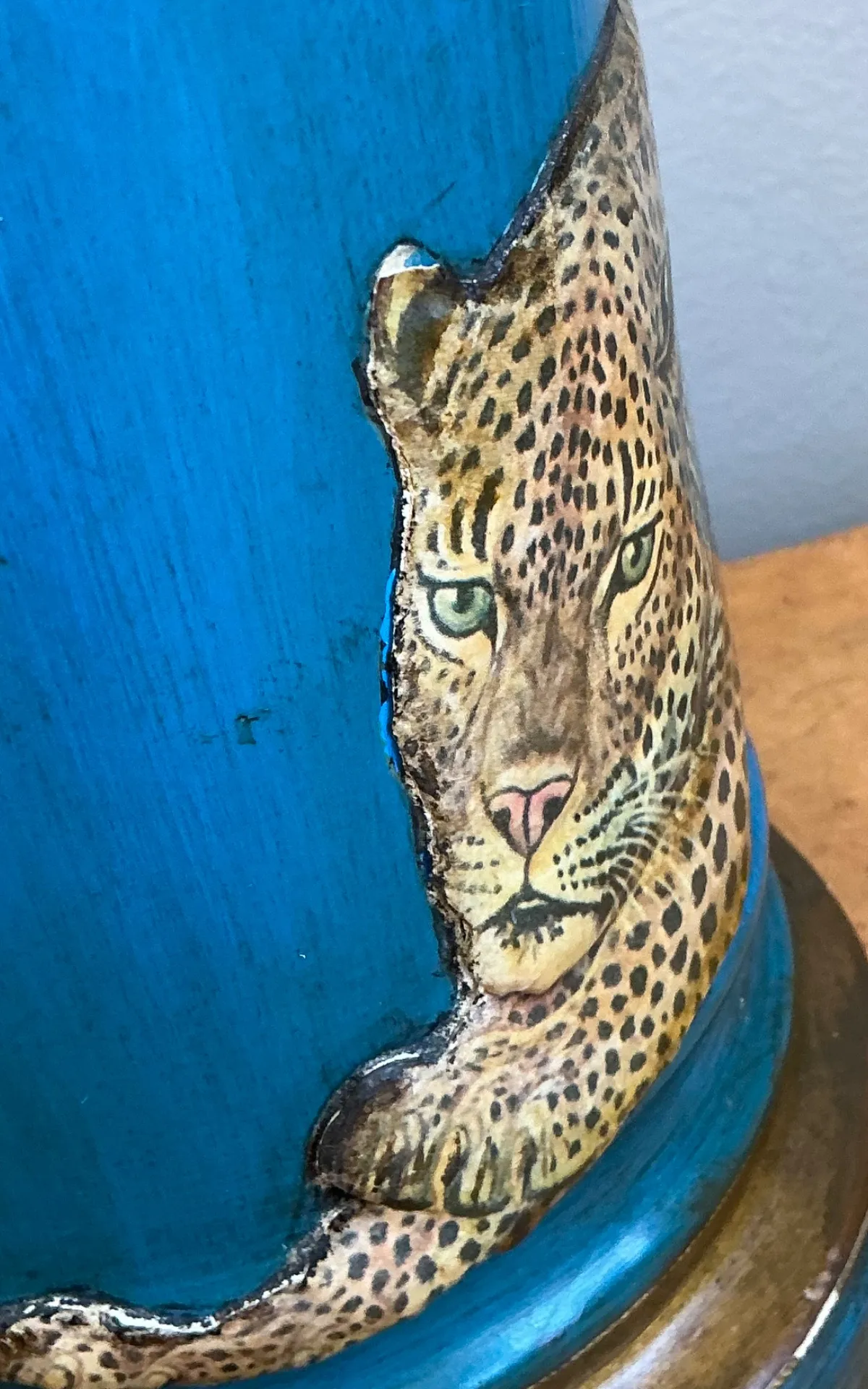 Vintage Blue and Gold Decoupage Leopard Lamp — additional photo 4